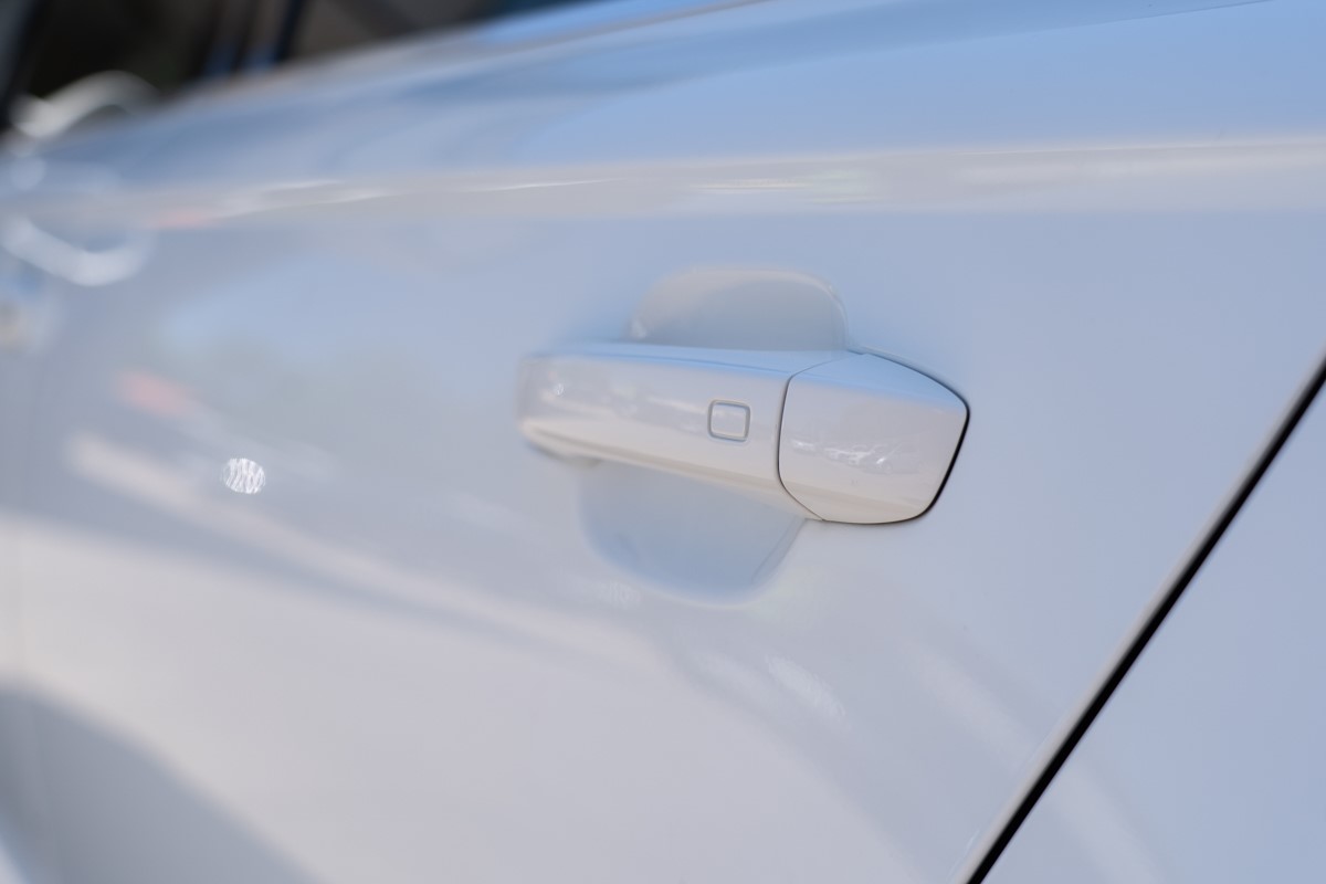 Audi A6
 2,0 TDI S-line