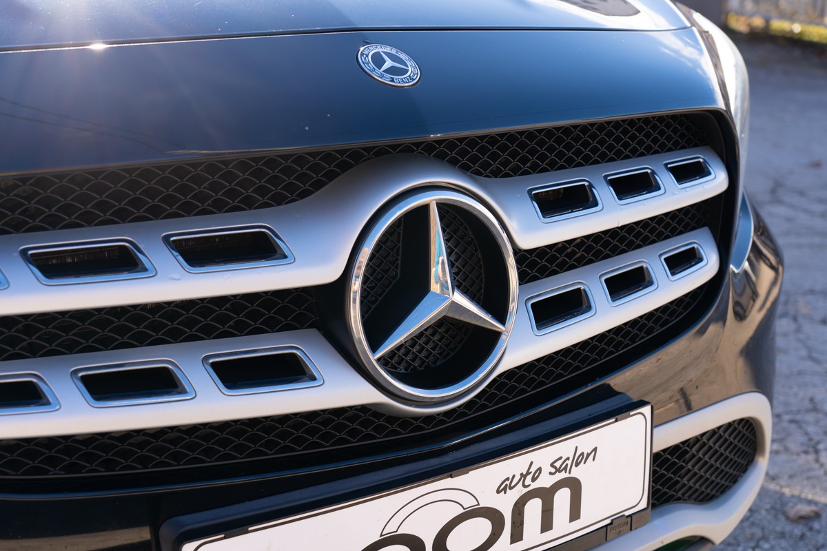 Mercedes-Benz GLA 200d Business