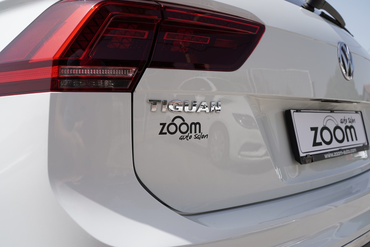 Volkswagen Tiguan
 2.0 TDI  BMT 4MOTION  Virtual Dashboard 