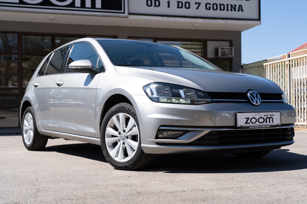 Volkswagen Golf 1,6 TDI CONFORTLINE BUSINESS