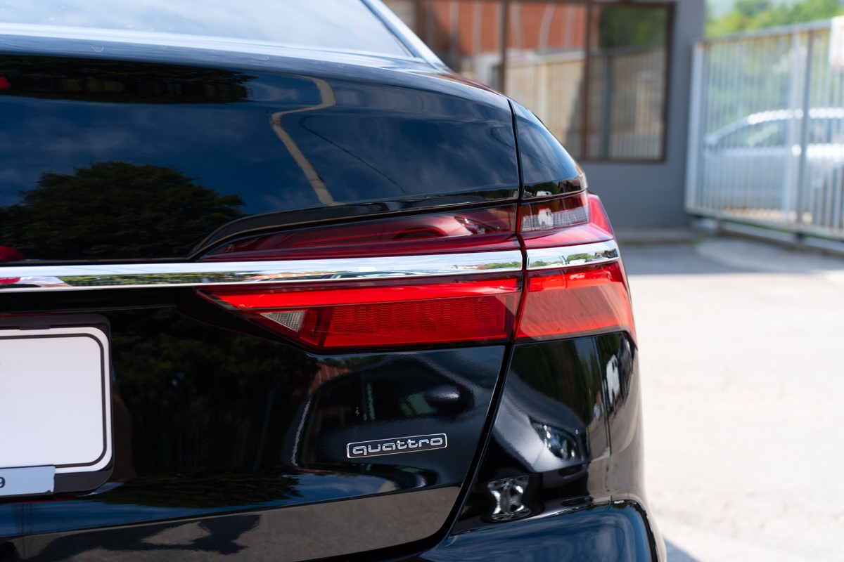 Audi A6
 45 TDI Quattro S-tronic