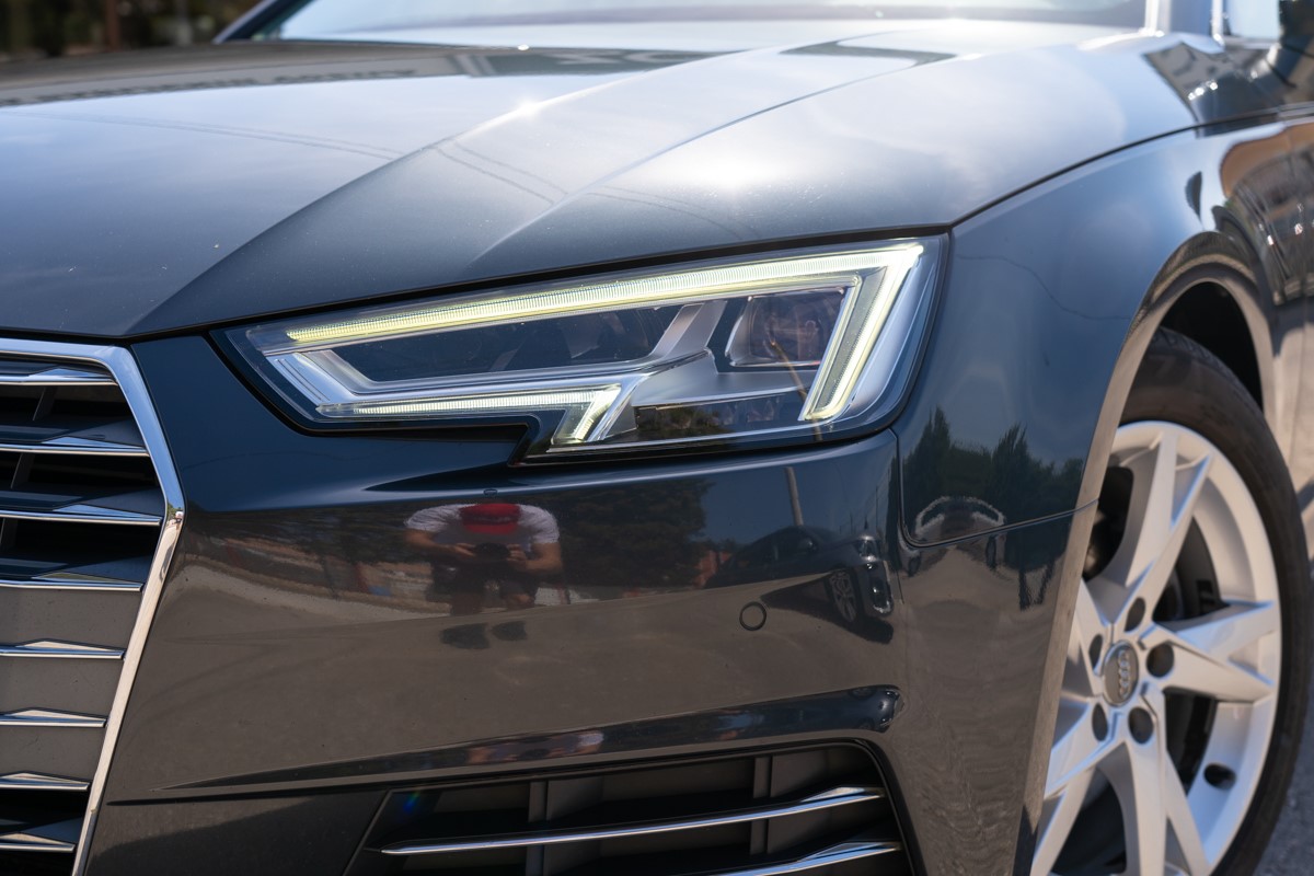 Audi A4
 2.0 TDI Executive Plus