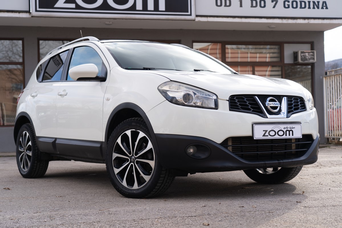 Nissan
 Qashqai 2,0 DCI