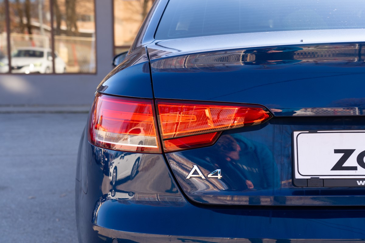 Audi A4
 2,0 TDI