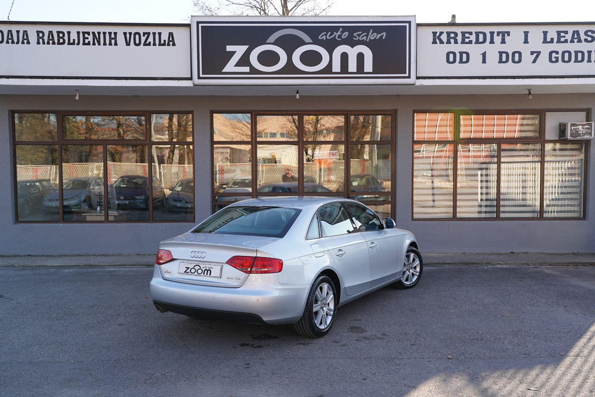 Audi A4
 2,0 TDI