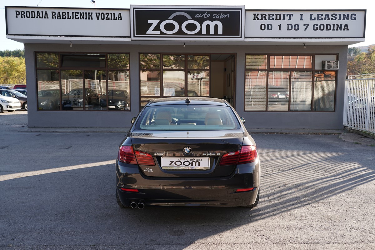 BMW
 5-Series 525 D XDRIVE
