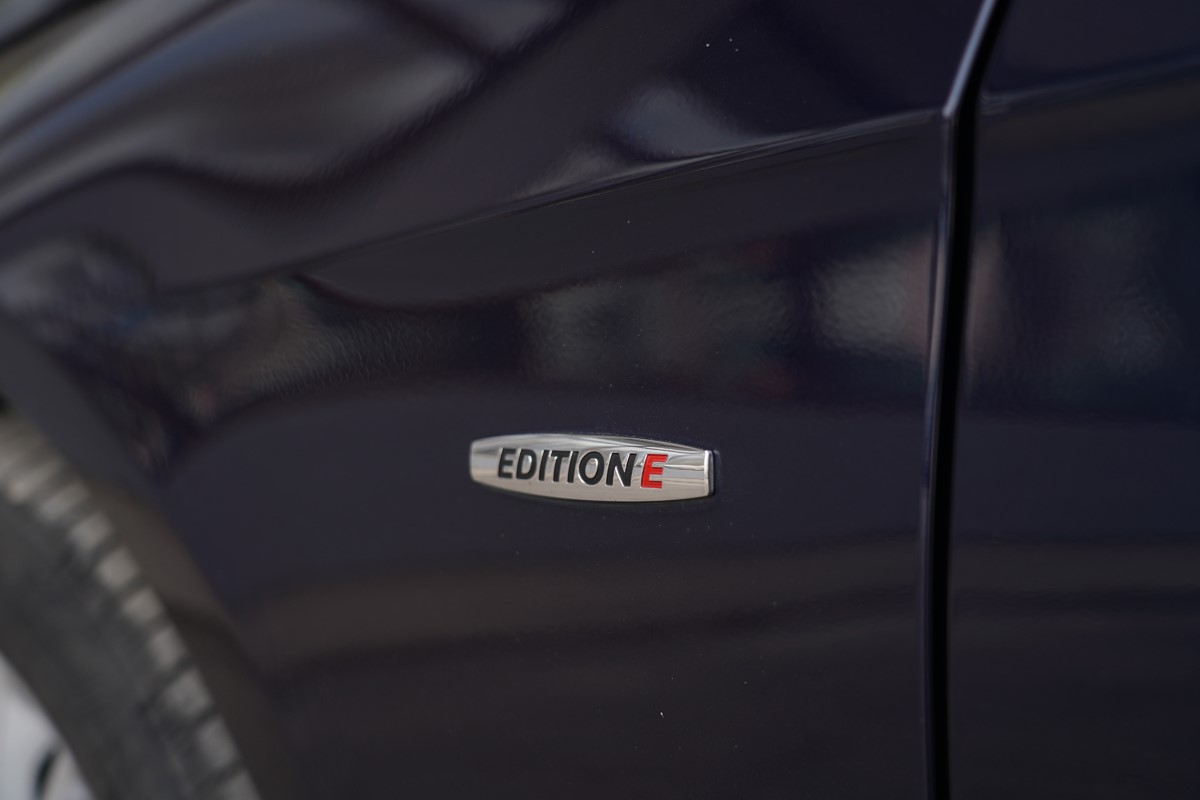 Mercedes-Benz E-Class
 220 CDI