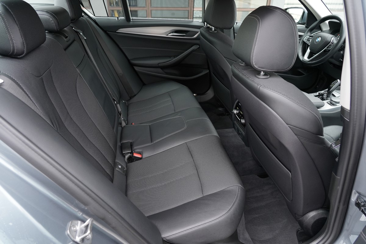 BMW
 5-Series 530D XDRIVE