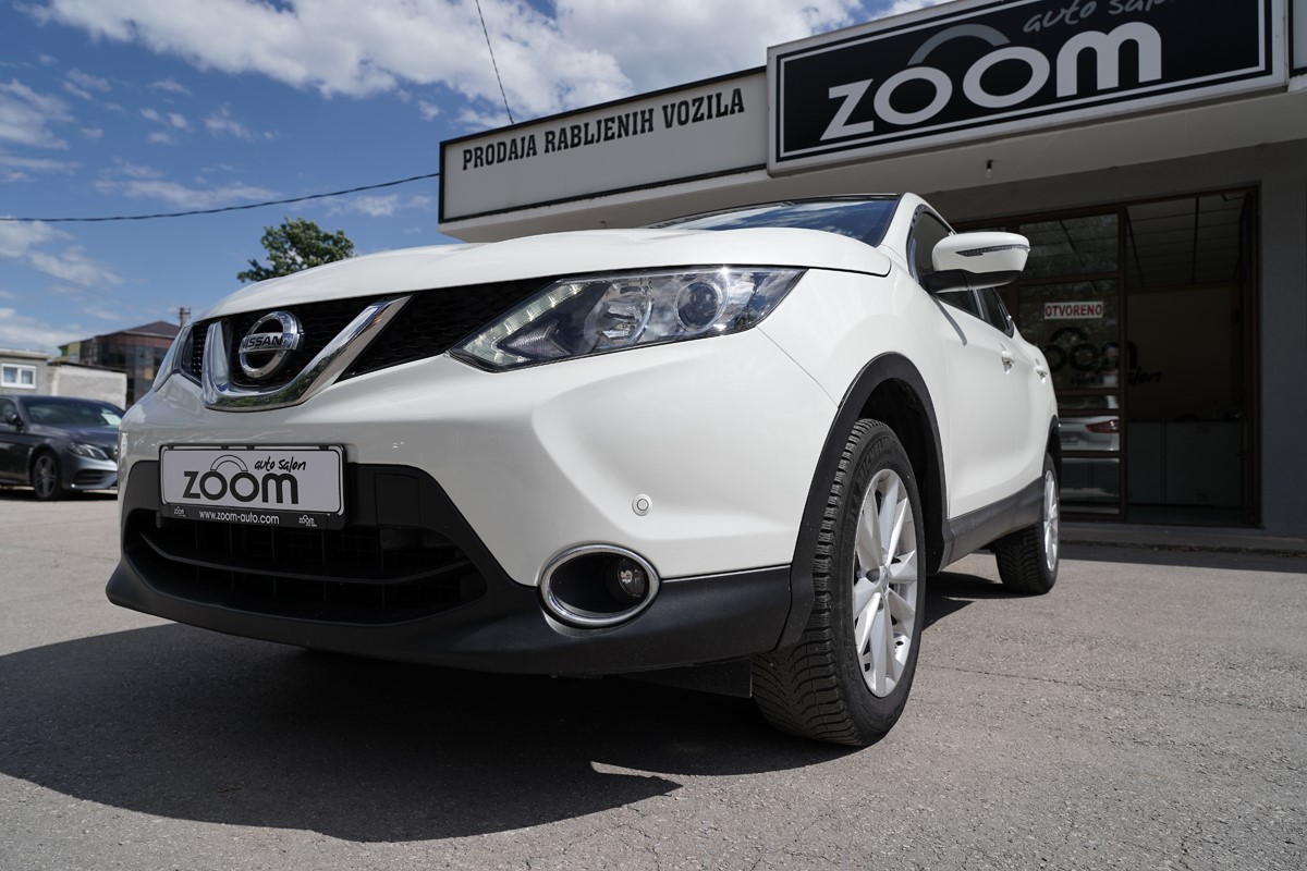 Nissan
 Qashqai 1.5 DCI