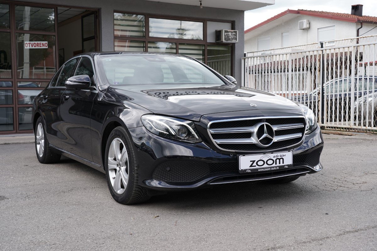 Mercedes-Benz E-Class
 220 D Avantgarde 