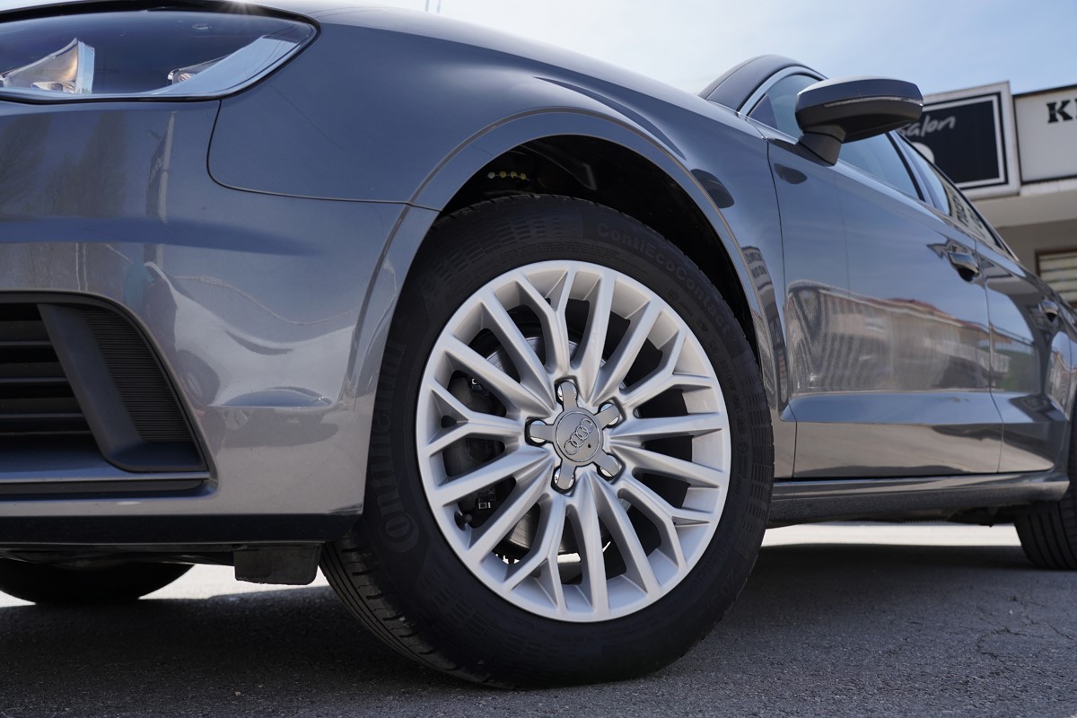 Audi A3
 1.6 TDi S-Tronic Berline Ambiente