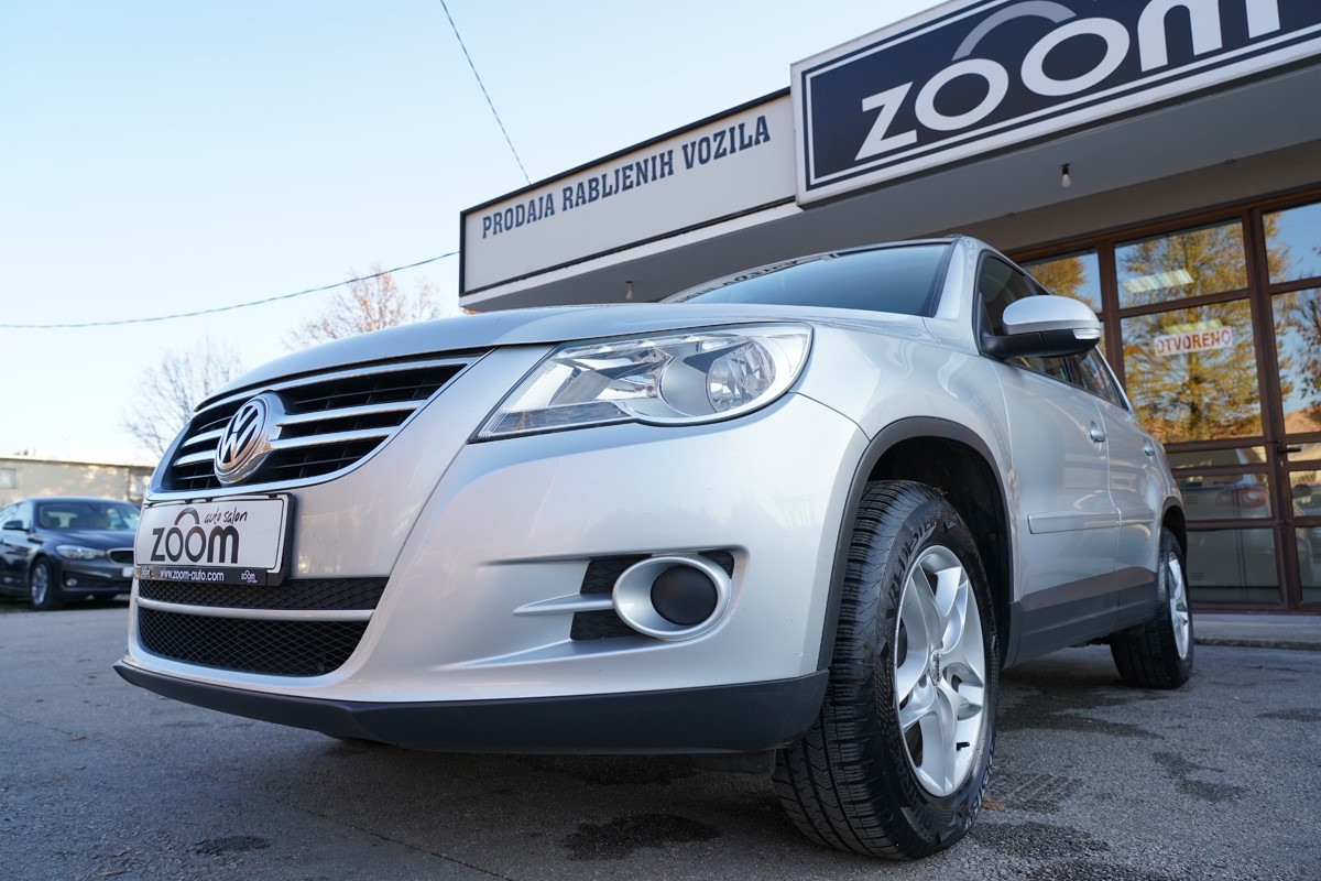 Volkswagen Tiguan
 2,0 TDI 4MOTION