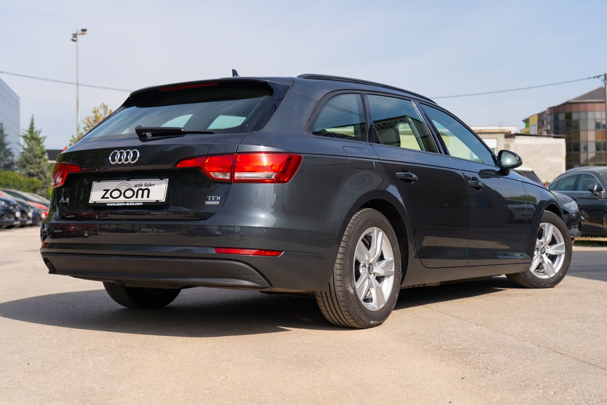 Audi A4
 2,0 TDI