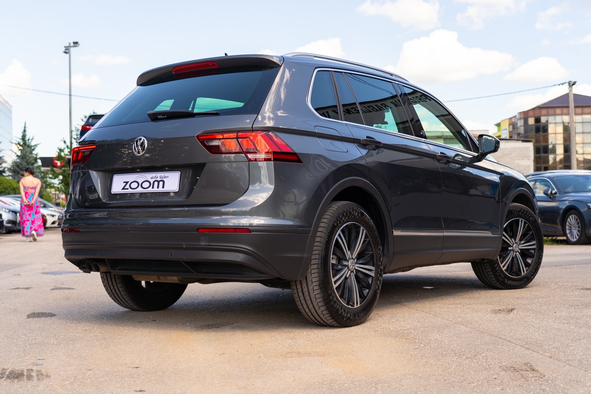 Volkswagen Tiguan
 2,0 TDI 4Motion