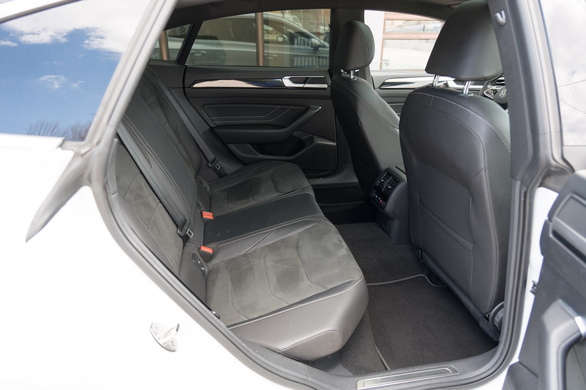 Volkswagen Arteon 2.0 TDI R-line