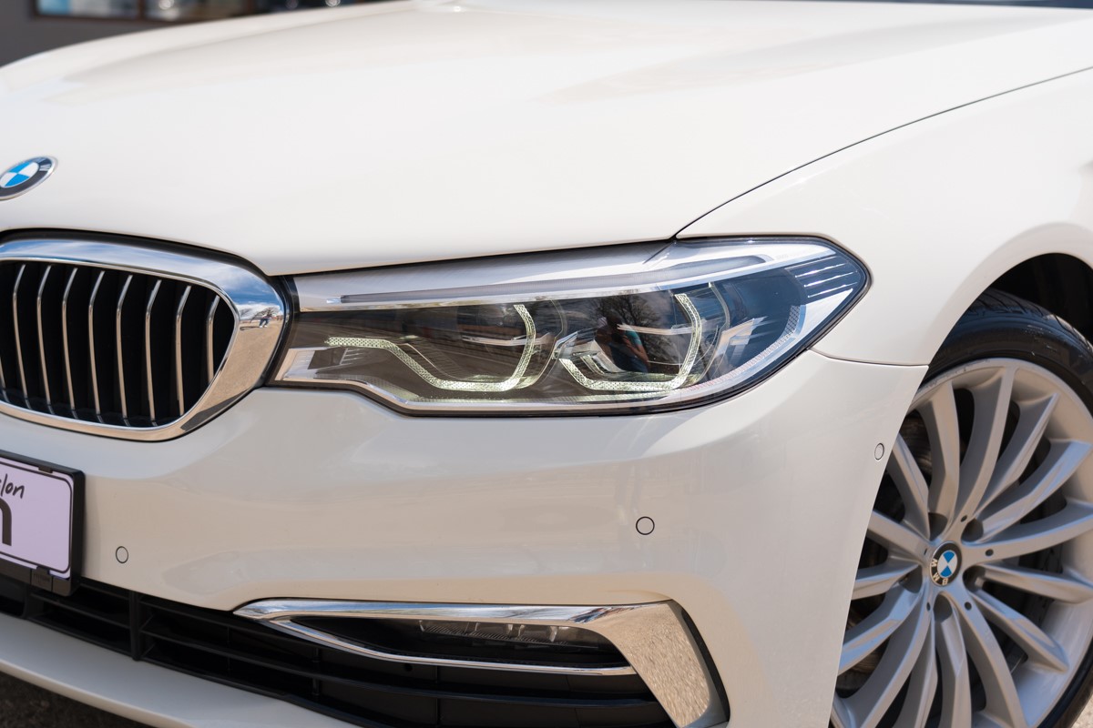 BMW
 5-Series 520d xDrive