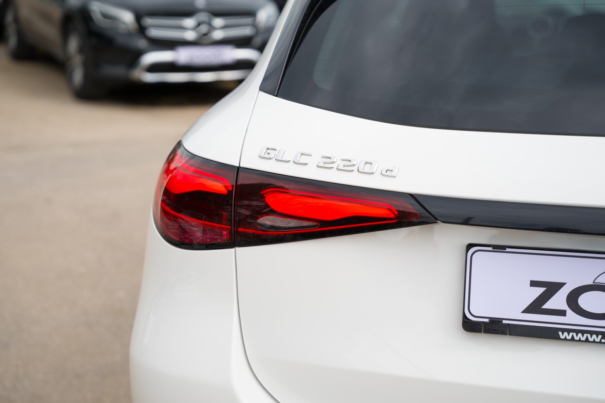 Mercedes-Benz GLC 220D 4 MATIC