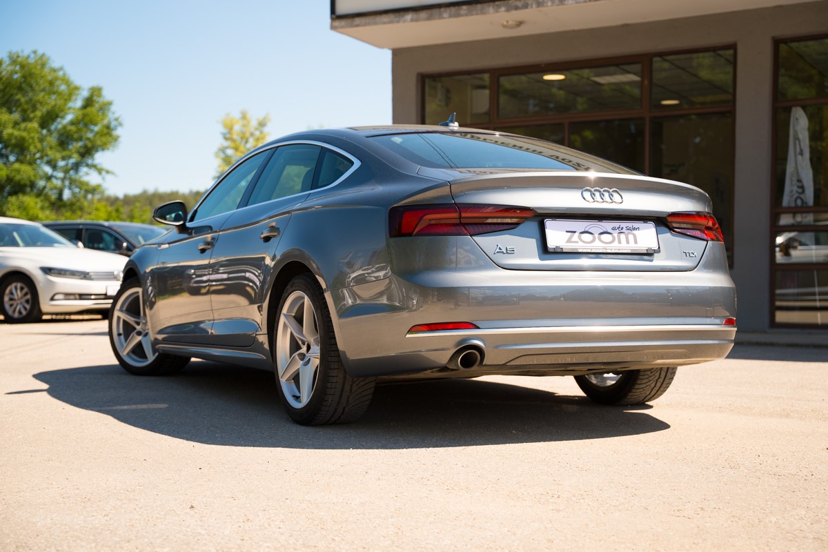 Audi A5
 2.0 TDI Sportback
