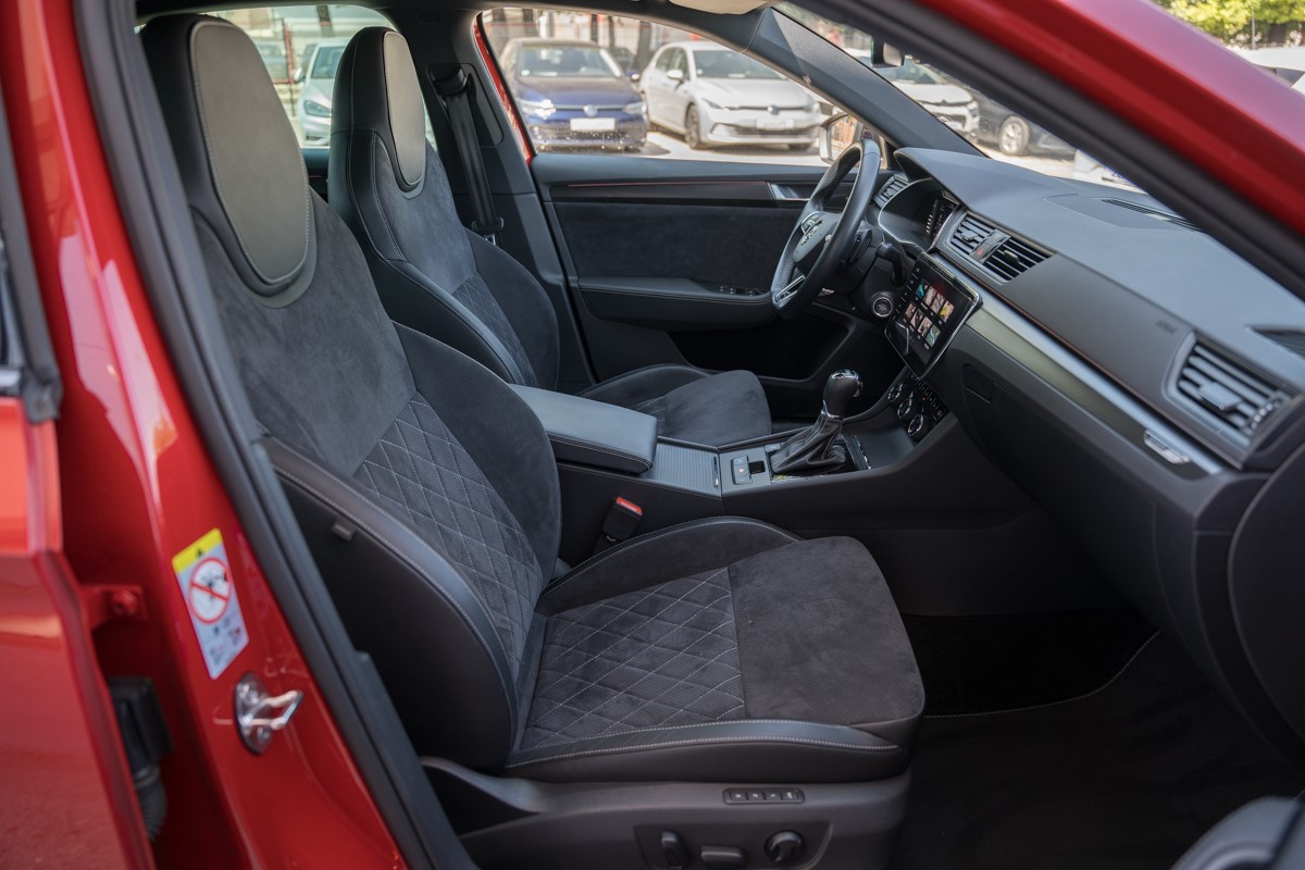 Škoda Superb 2.0 TDI DSG 200KS SPORTLINE