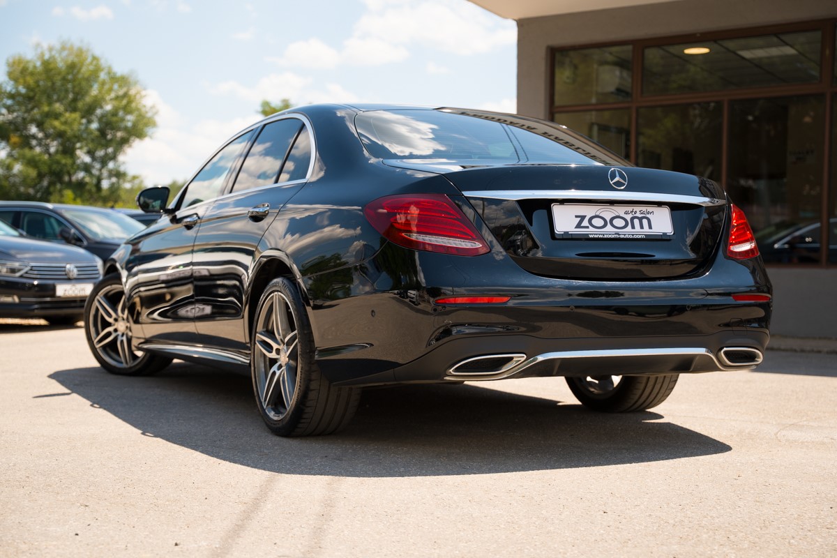 Mercedes-Benz E-Class
 220 D AMG