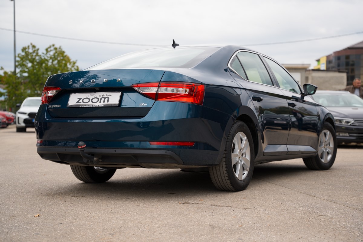 Škoda Superb 1.6 TDI DSG