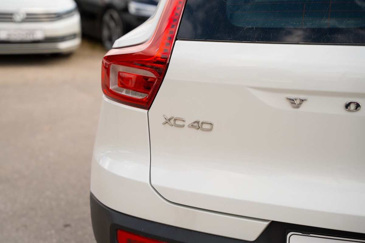 Volvo
 XC40 2.0 D