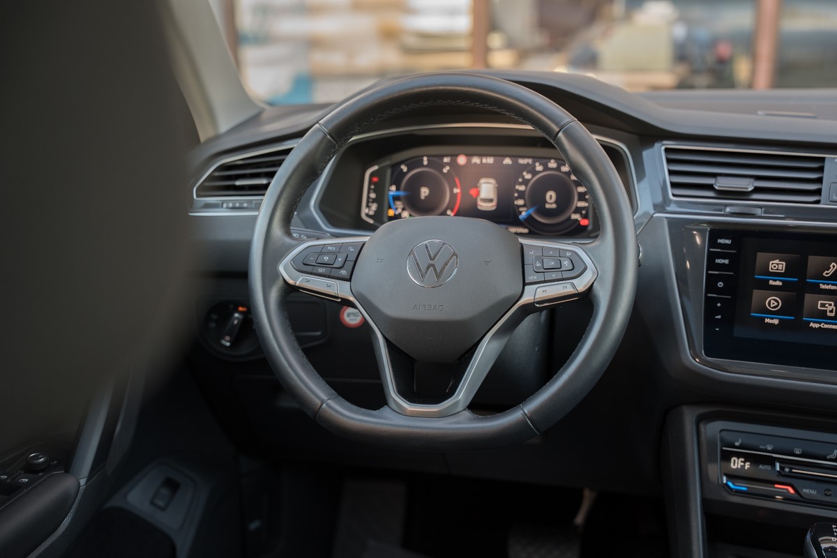 Volkswagen Tiguan
 2.0 TDI DSG 4MOTION