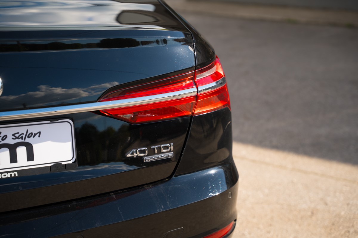 Audi A6
 40 TDI S-tronic QUATTRO