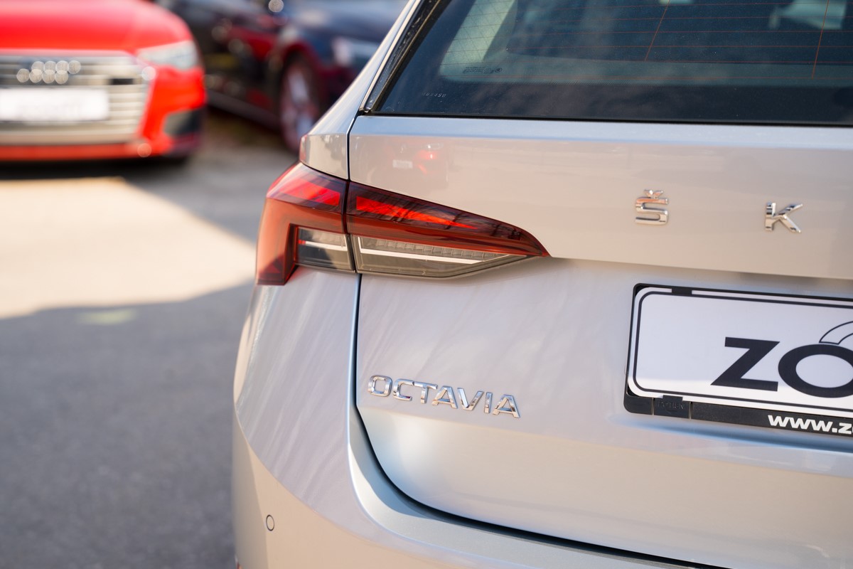 Škoda Octavia Combi 2.0 TDI DSG