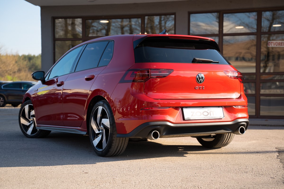 Volkswagen Golf GTI 2.0 TSI DSG
