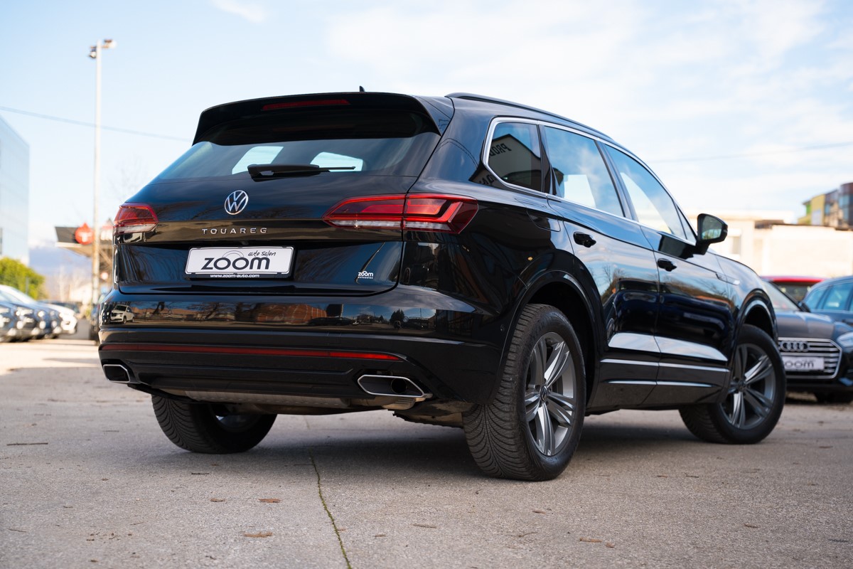 Volkswagen Touareg
 3.0 TDI R line 4MOTION