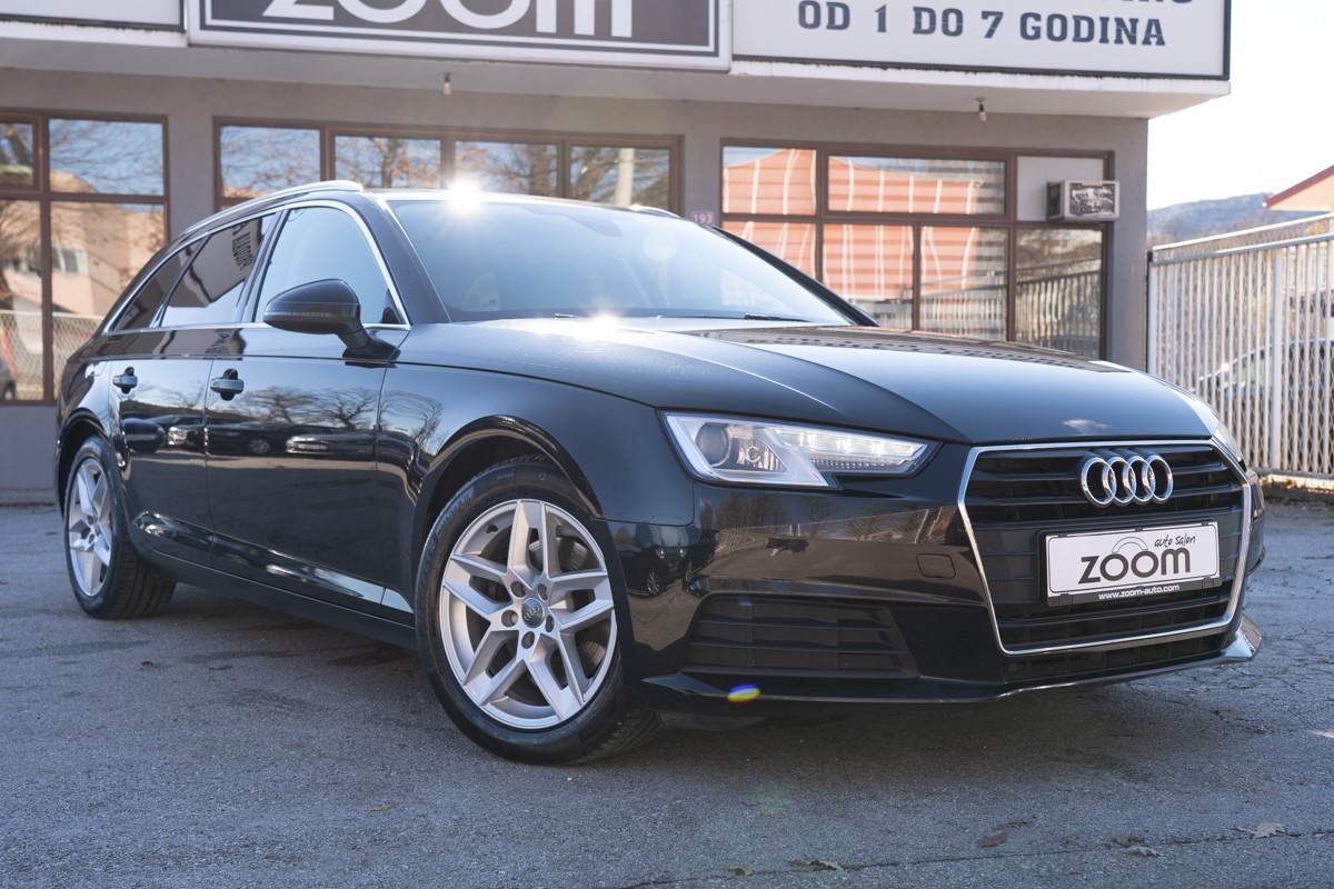 Audi A4
 2.0 TDI