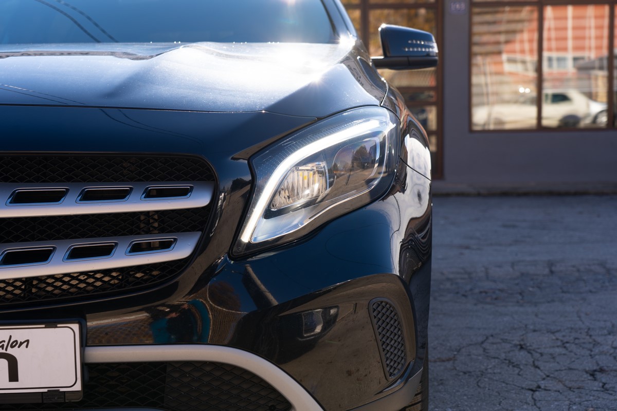 Mercedes-Benz GLA 200d Business