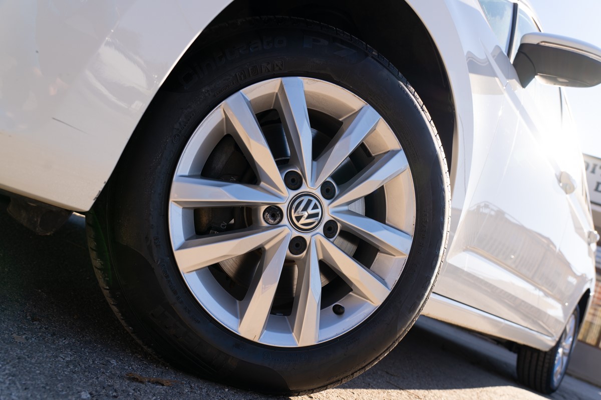 Volkswagen Touran 1.6 TDi Confortline Business 