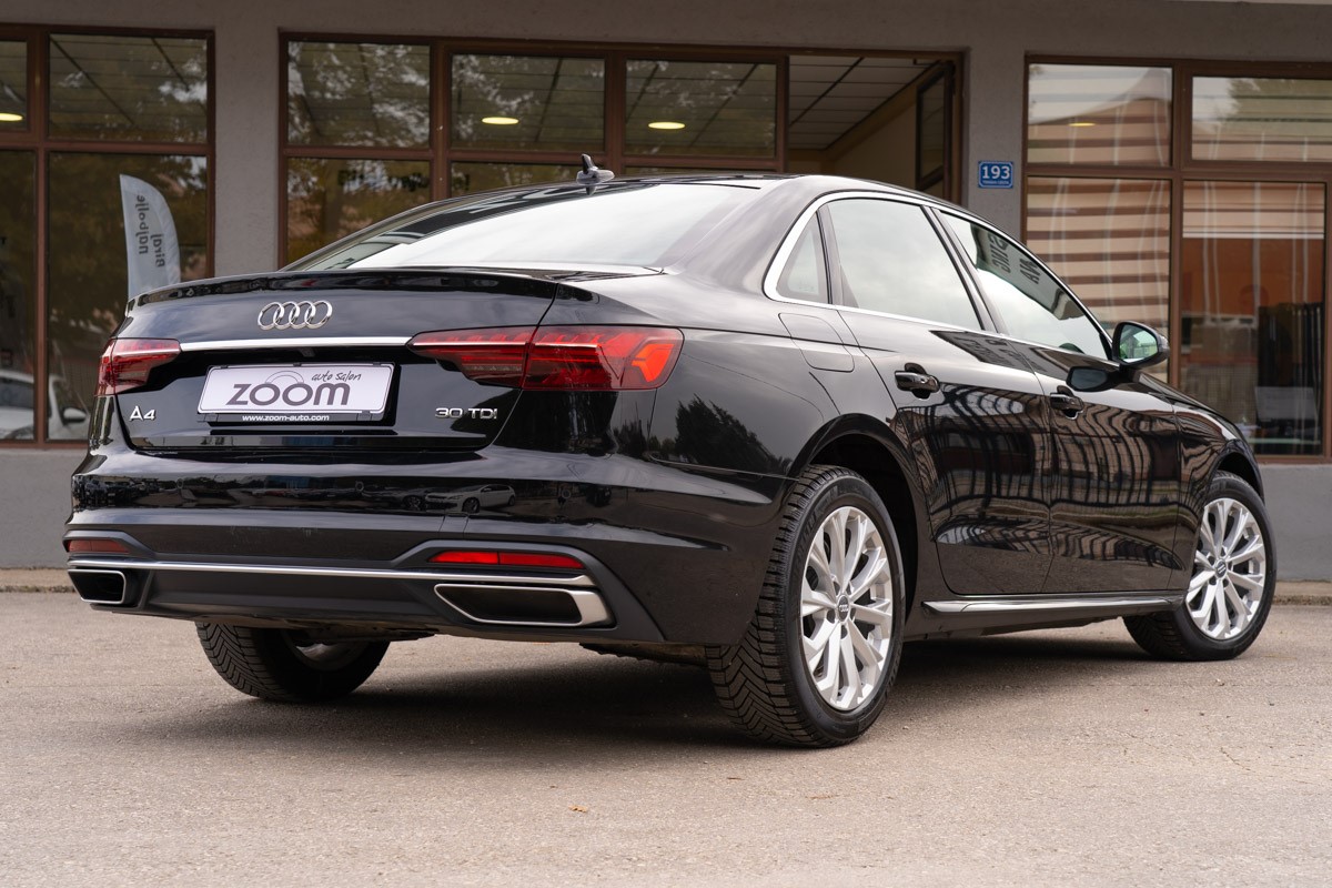 Audi A4
 2,0 TDI