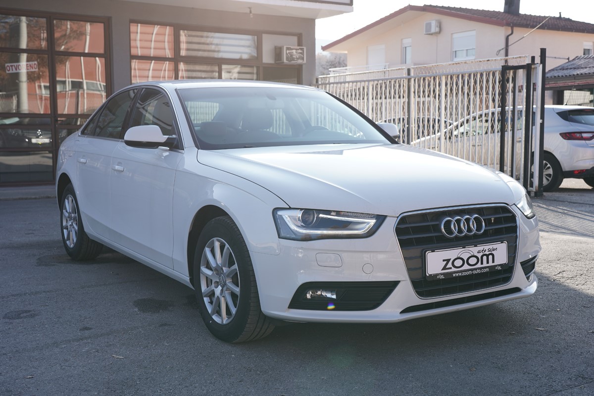 Audi A4
 2.0 TDI