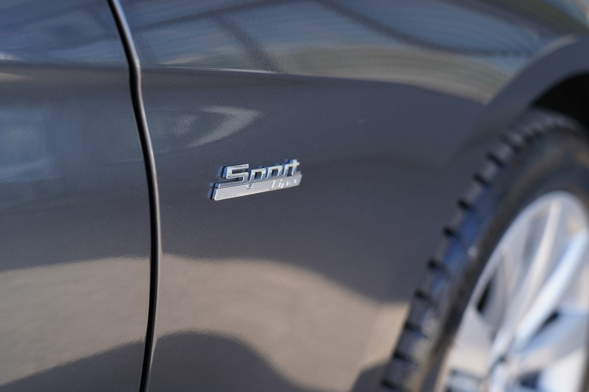 BMW
 3-Series 320 d Automatik 