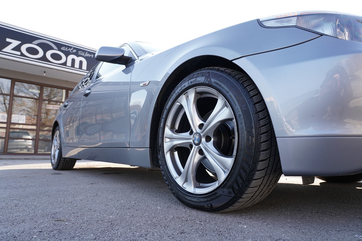 BMW
 5-Series 525 D 