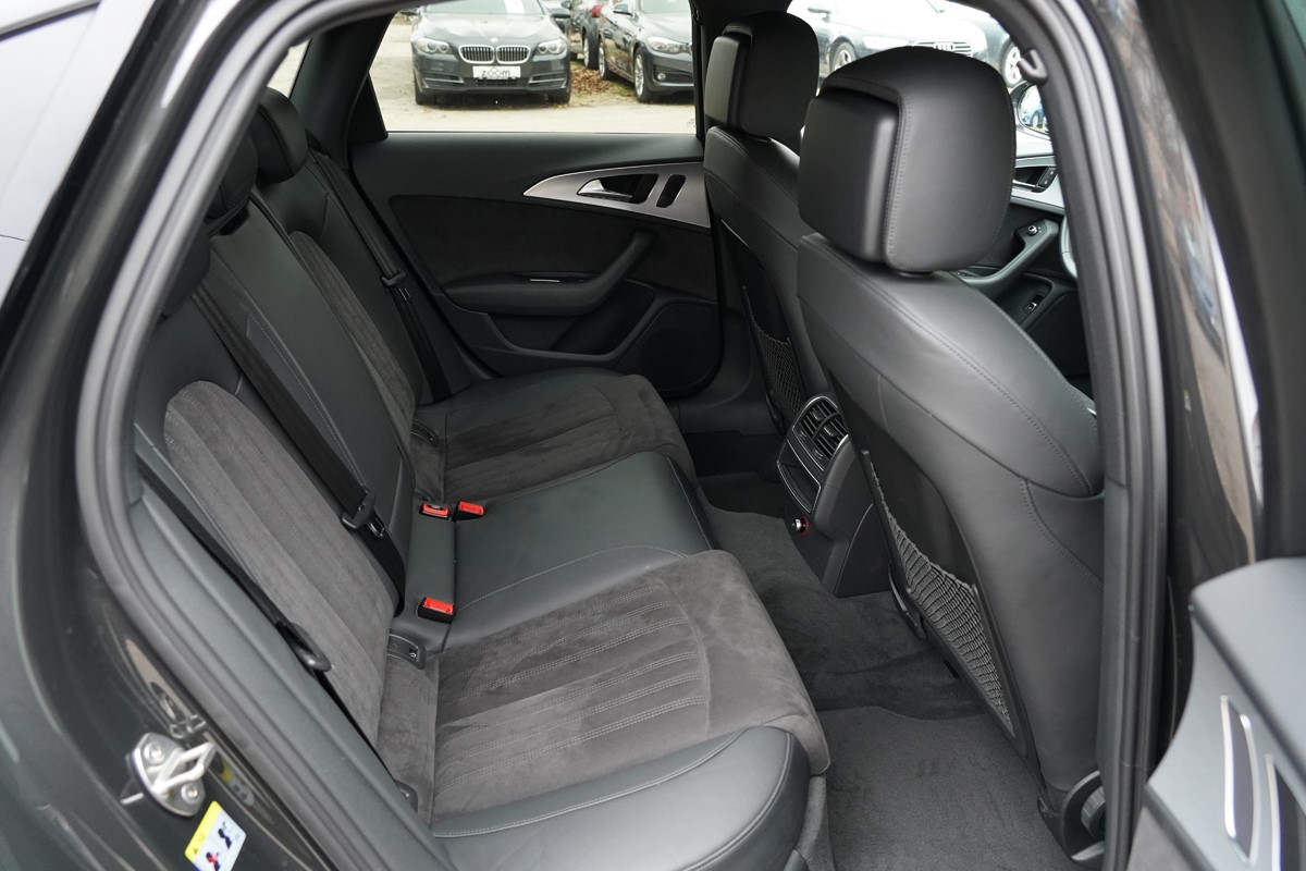 Audi A6
 3.0 TDI Quattro Tiptronic 