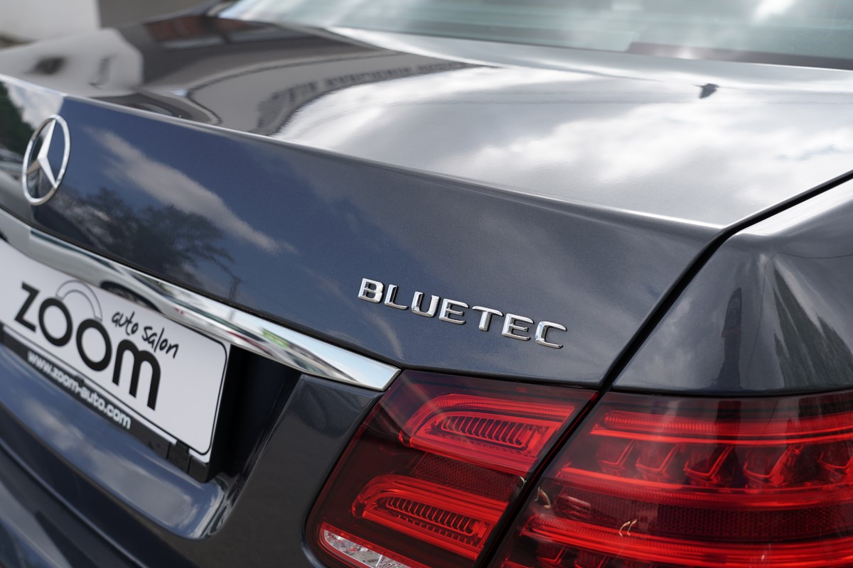 Mercedes-Benz E-Class
 200 CDI