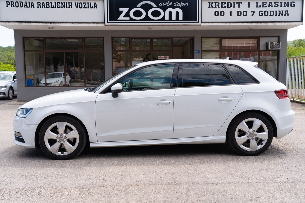 Audi A3
 1.6 TDI