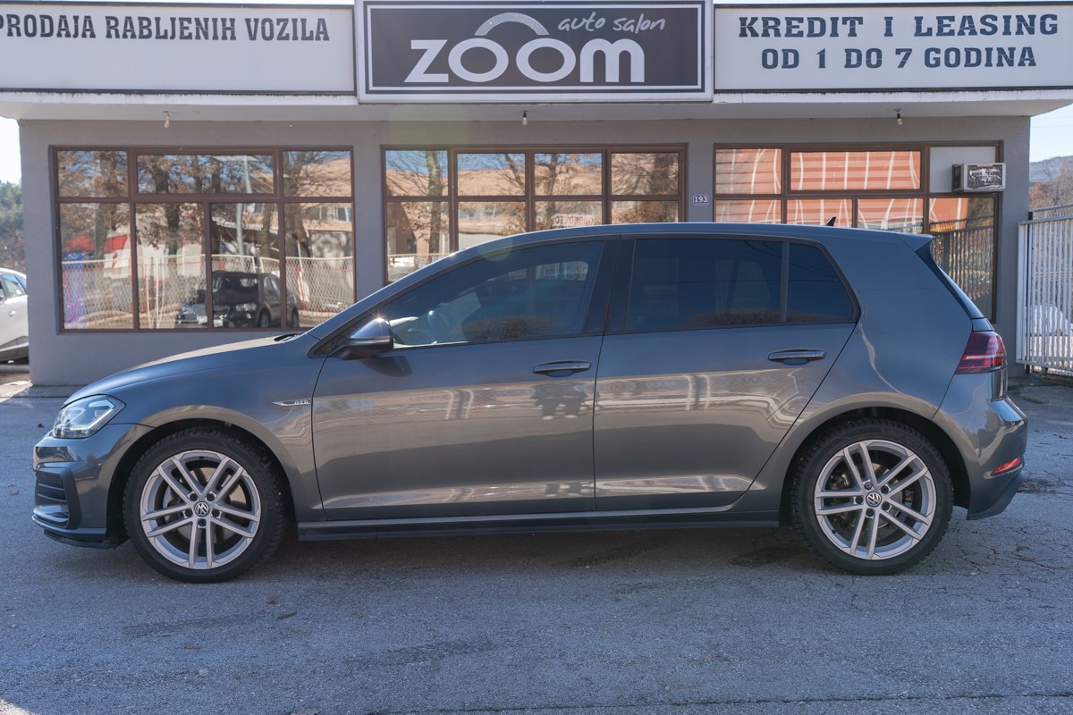Volkswagen Golf 2,0 TDI DSG GTD