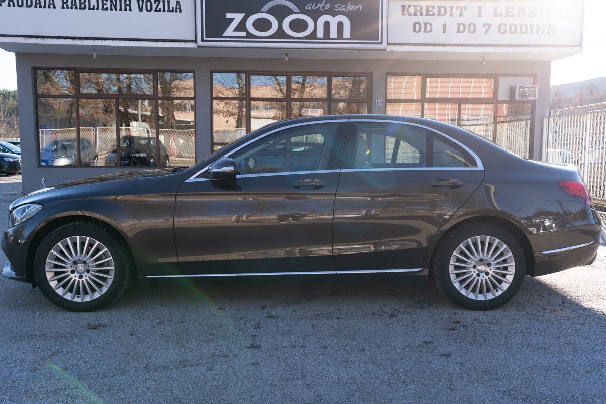 Mercedes-Benz C-Class
 180 CDI