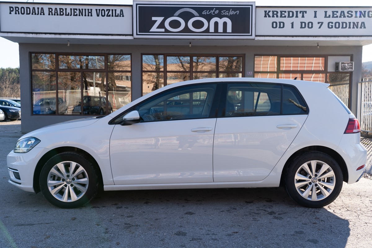 Volkswagen Golf 1.6 TDi Confortline