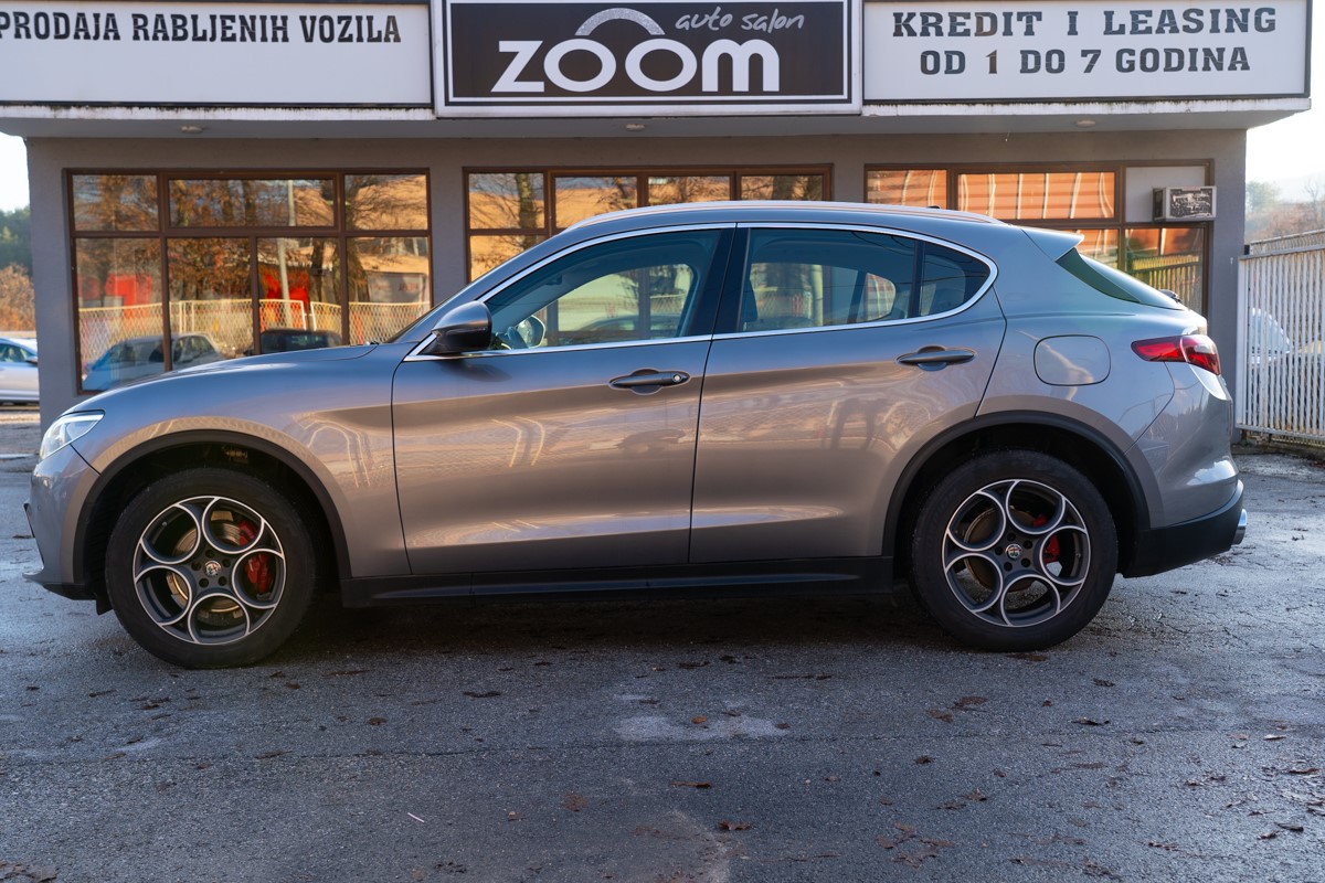 Alfa Romeo Stelvio 2,2D Q4