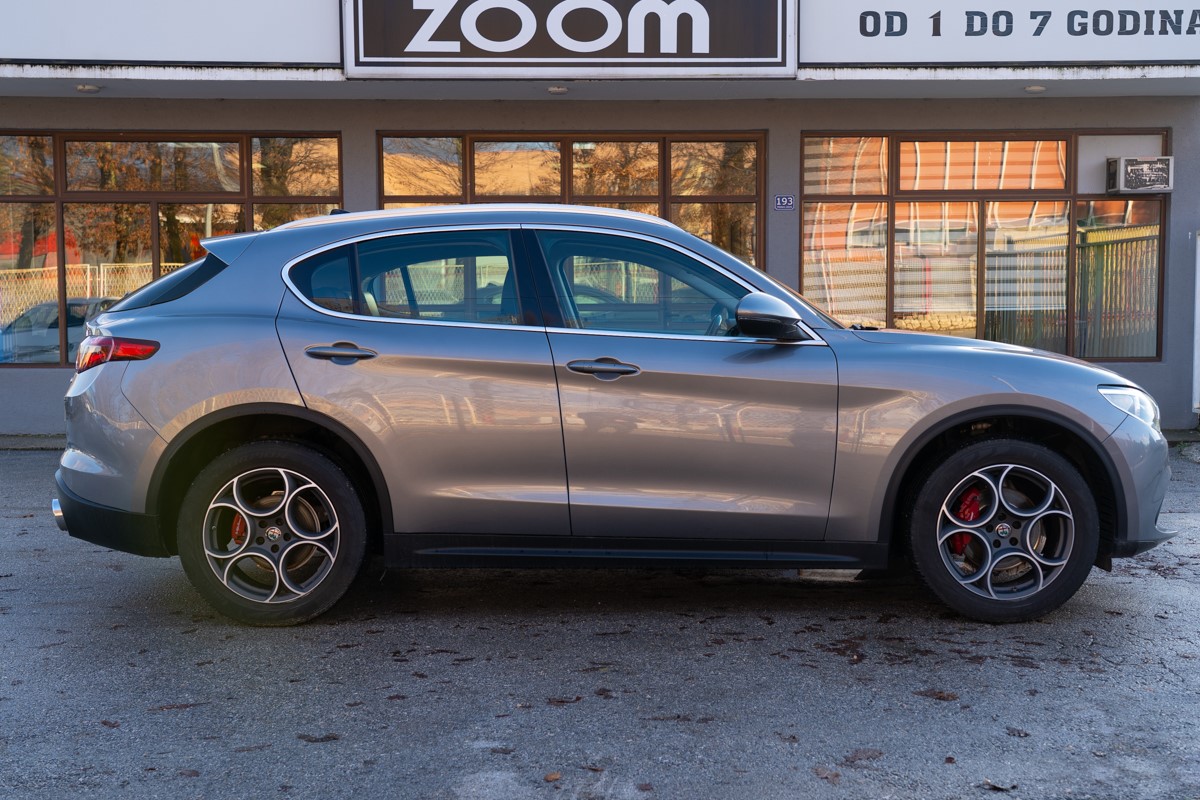 Alfa Romeo Stelvio 2,2D Q4