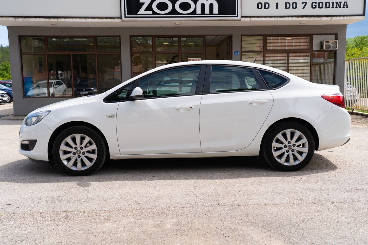 Opel Astra 1,6 CDTI