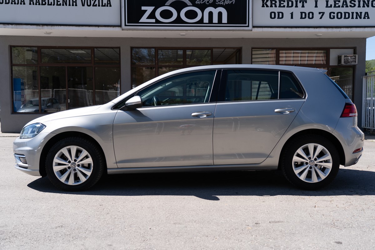 Volkswagen Golf 1,6 TDI CONFORTLINE BUSINESS