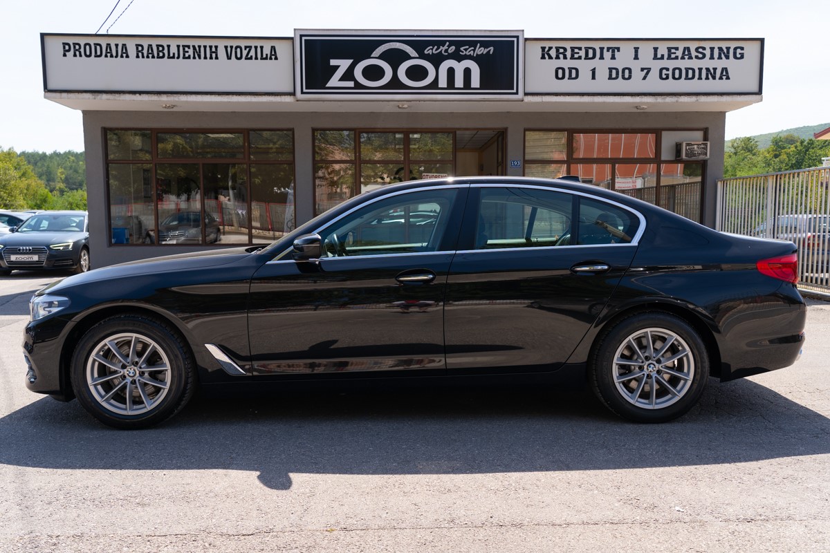 BMW
 5-Series 520d