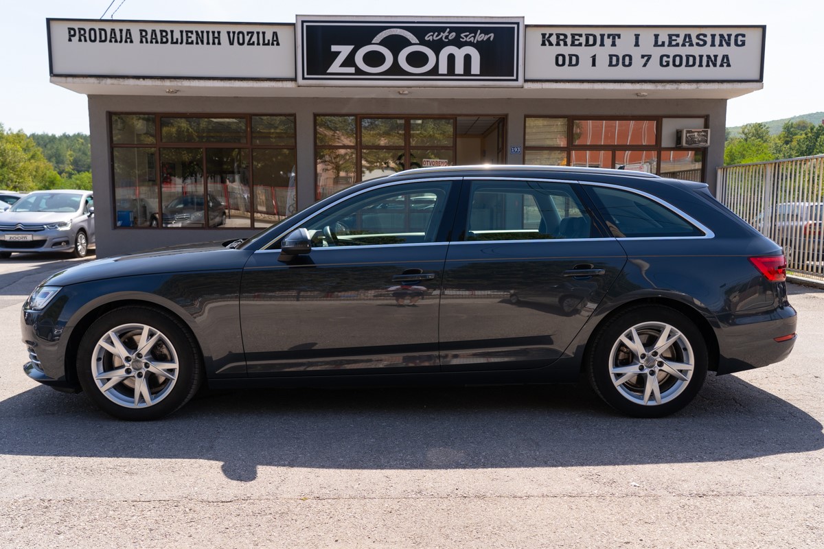 Audi A4
 2.0 TDI Executive Plus